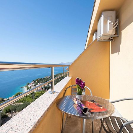 Beautiful Apartment In Krvavica With Kitchen Exterior photo